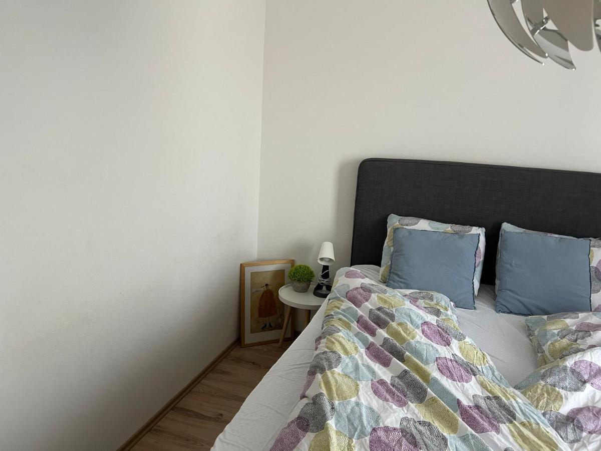 Apartman "Dunaj" Private Parking - Klimatizacia Samorin Exterior foto