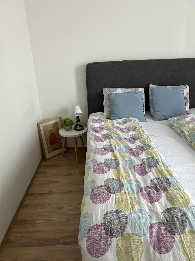 Apartman "Dunaj" Private Parking - Klimatizacia Samorin Exterior foto